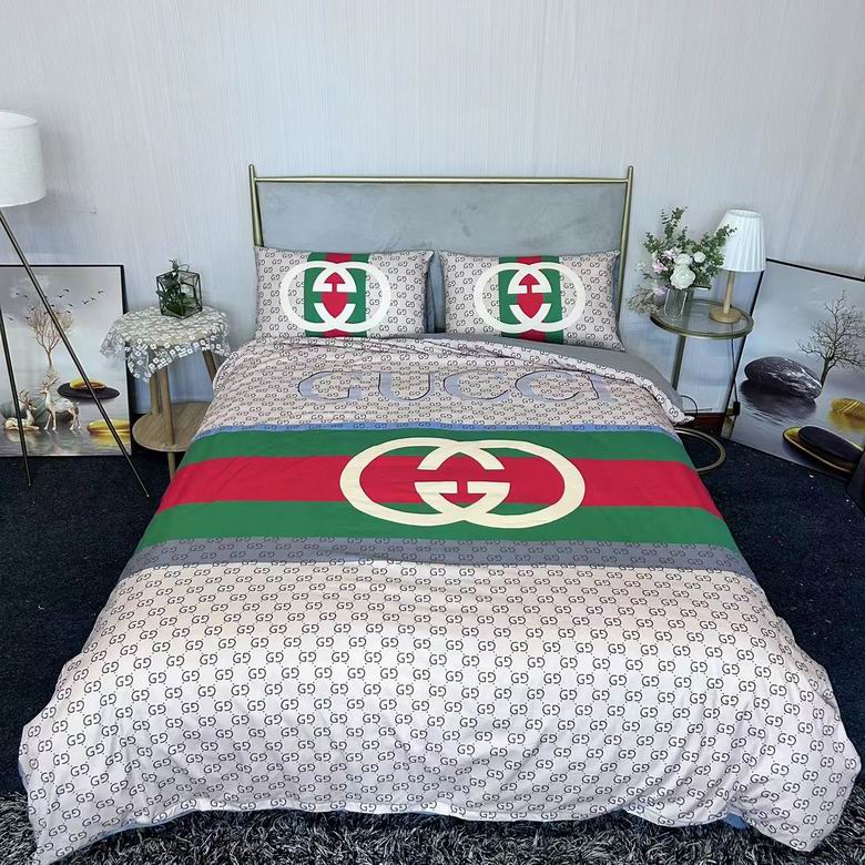 Gucci 2.0x2.3m   (1)