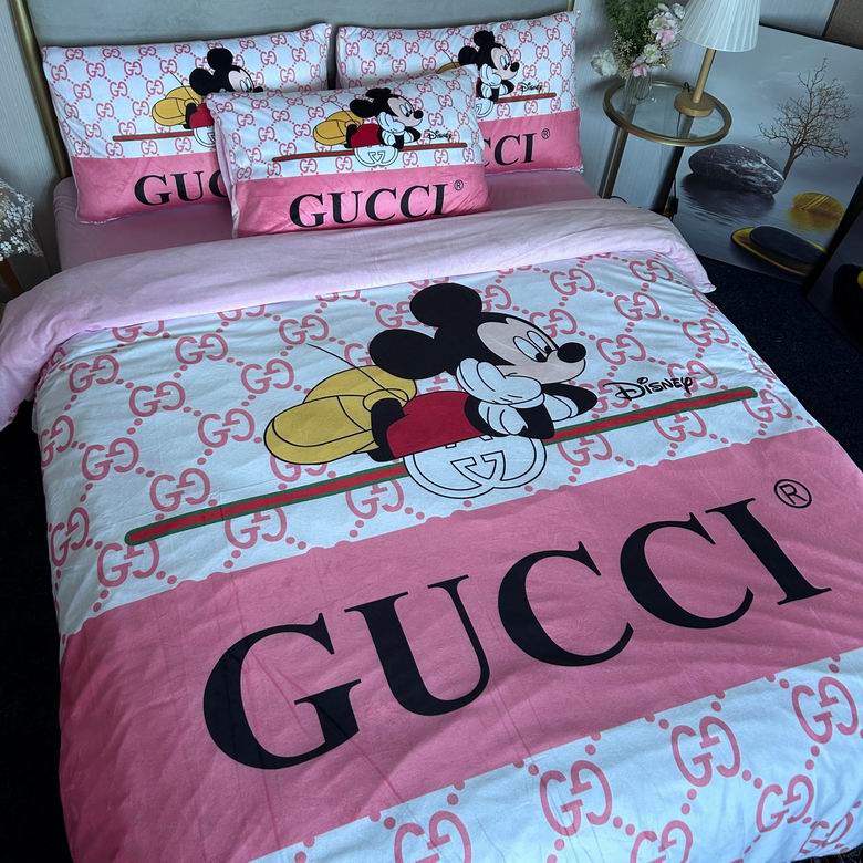 Gucci 2.0x2.3m   (2)