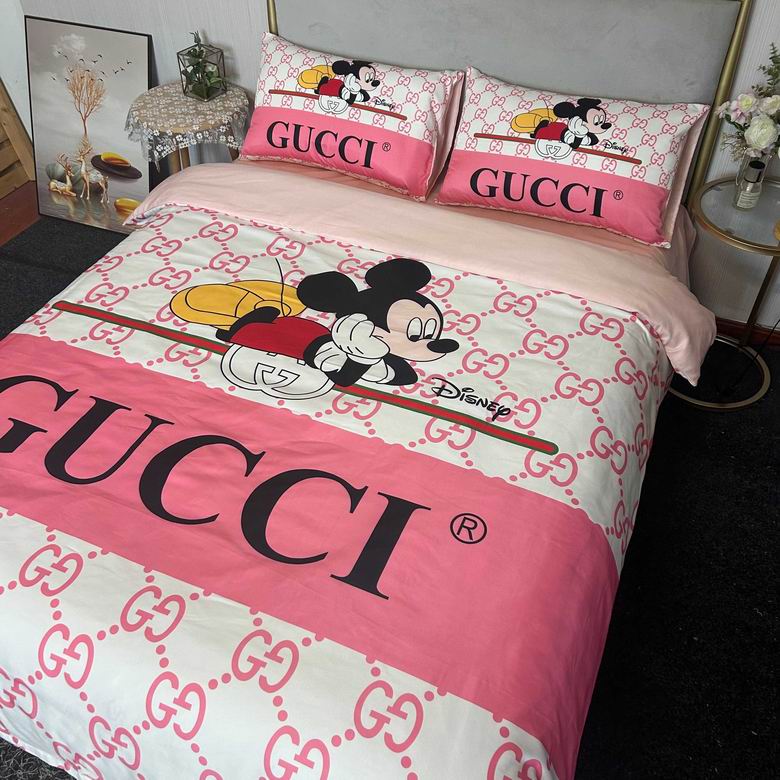 Gucci 2.0x2.3m   (2)