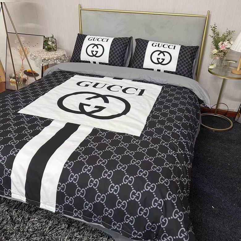 Gucci 2.0x2.3m   (3)