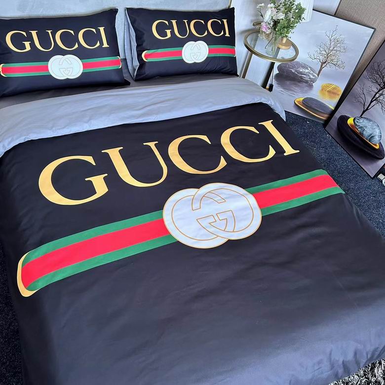 Gucci 2.0x2.3m   (3)