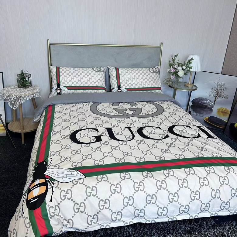 Gucci 2.0x2.3m   (3)
