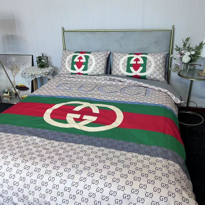 Gucci 2.0x2.3m   (3)