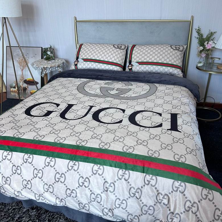 Gucci 2.0x2.3m   (3)