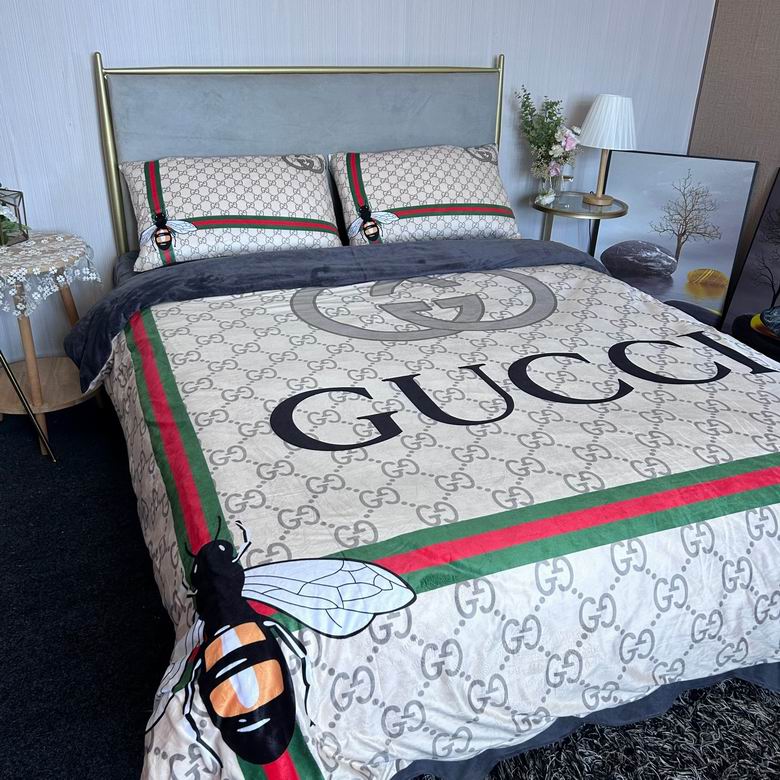 Gucci 2.0x2.3m   (4)