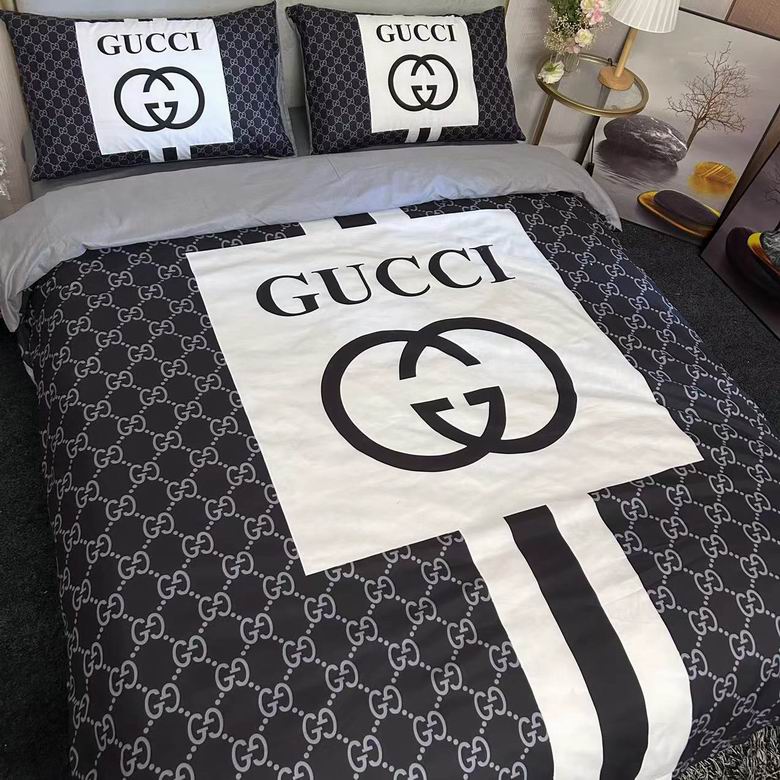 Gucci 2.0x2.3m   (5)