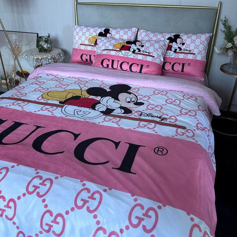 Gucci 2.0x2.3m   (5)