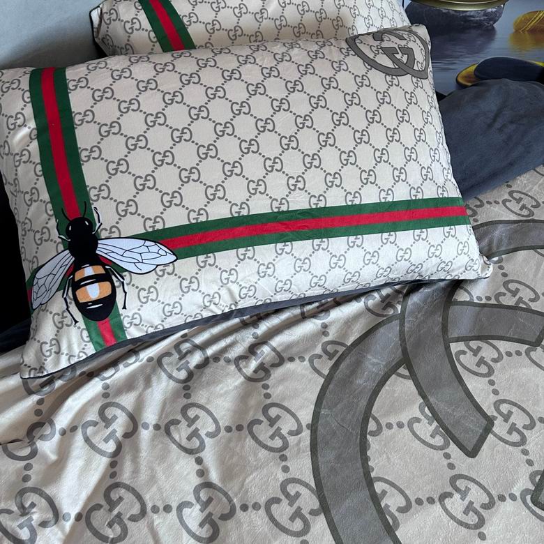 Gucci 2.0x2.3m   (6)