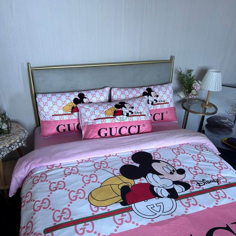 Gucci 2.0x2.3m   (6)