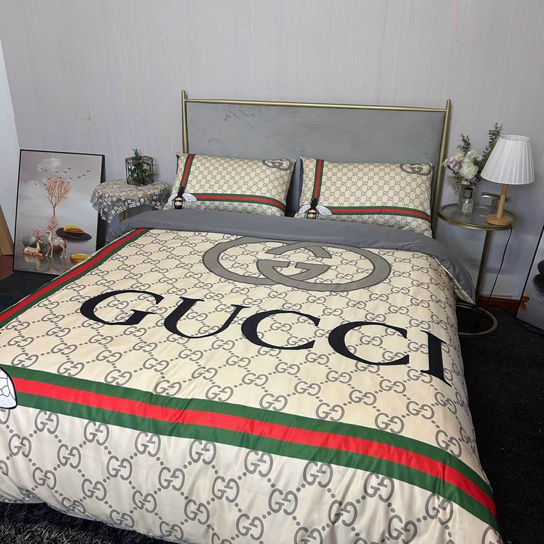 Gucci 2.0x2.3m   (7)