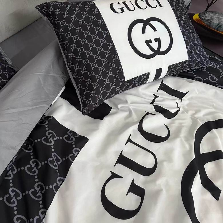 Gucci 2.0x2.3m   (8)