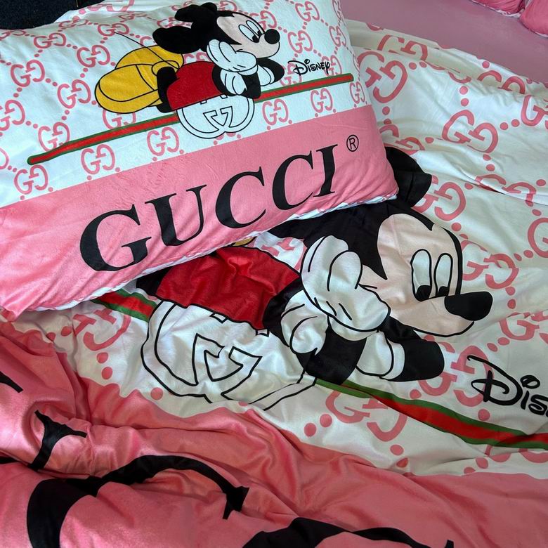 Gucci 2.0x2.3m   (9)