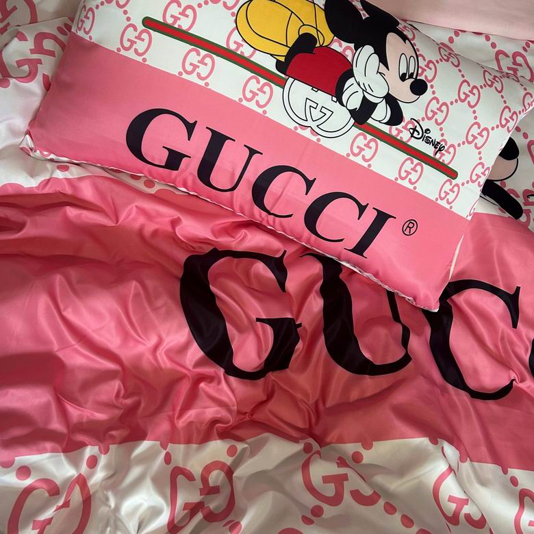Gucci 2.0x2.3m   (9)