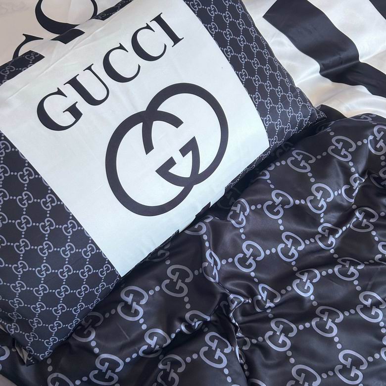 Gucci 2.0x2.3m   (9)