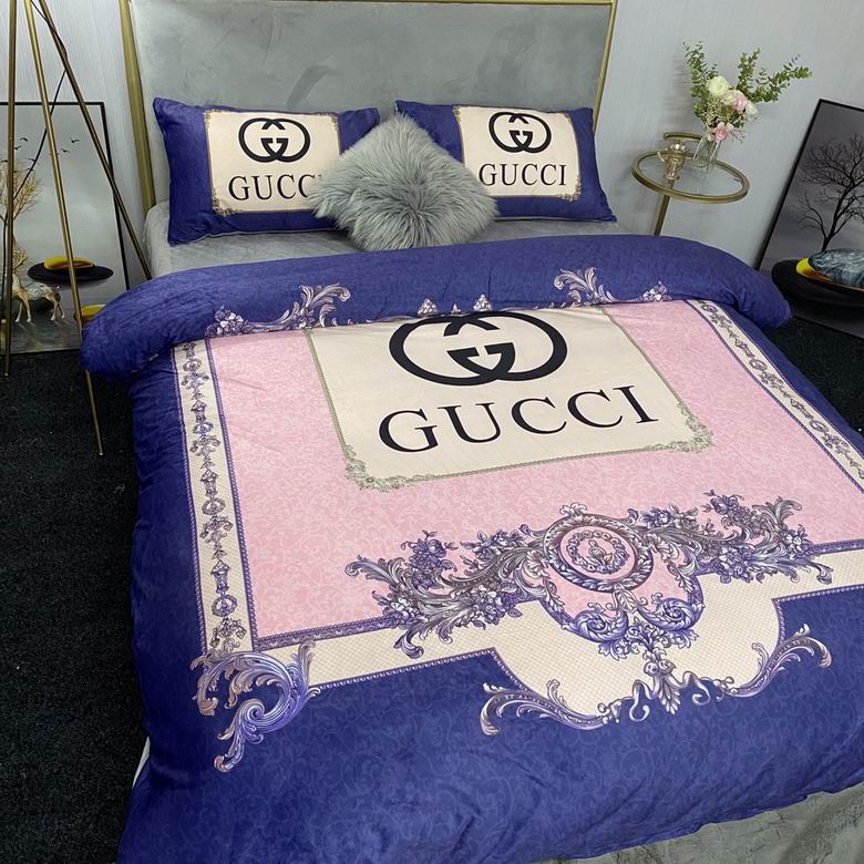 Gucci 2.0x2.3m    (2)