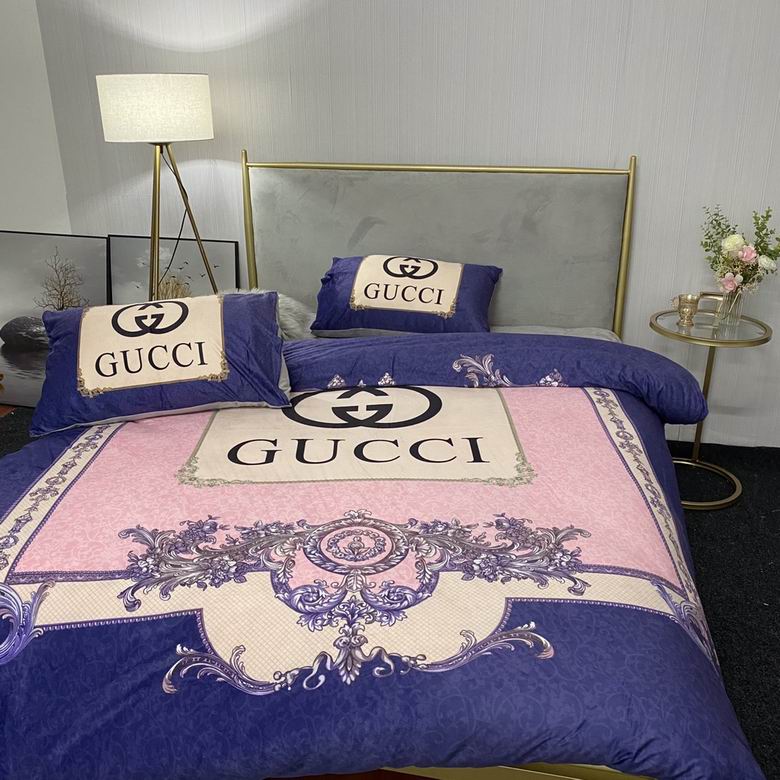 Gucci 2.0x2.3m    (8)