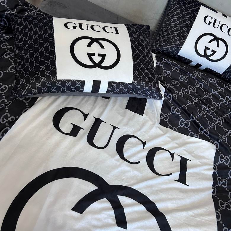 Gucci 2.0x2.3m    (9)