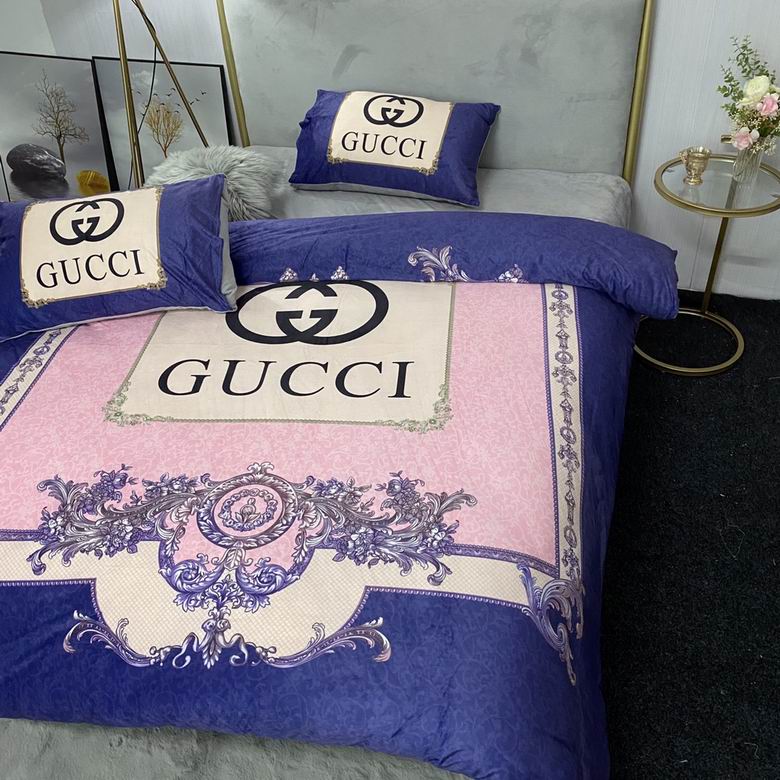 Gucci 2.0x2.3m    (9)