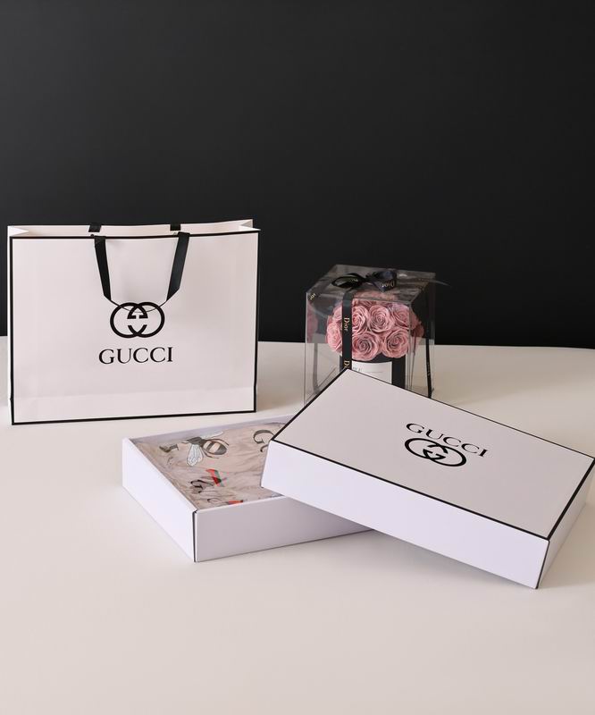 Gucci 200x230cm 220x240cm (1)