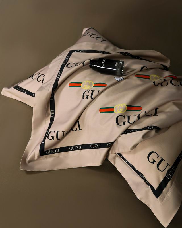 Gucci 200x230cm 220x240cm (2)