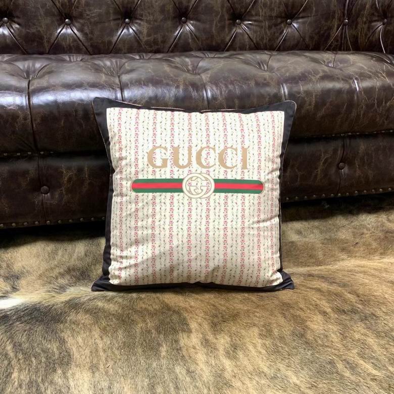 Gucci 45x45cm (2)