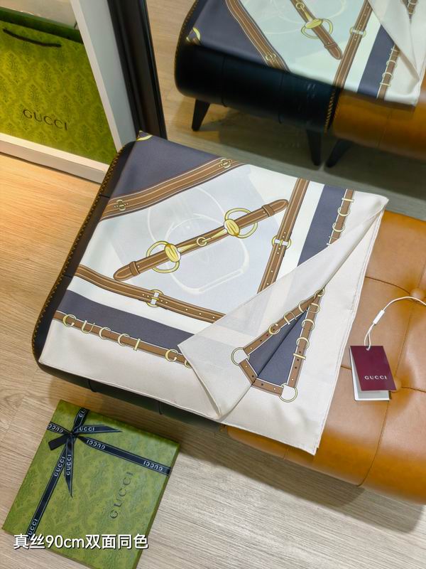 Gucci silk Scarf 90X90cm E20 (17)