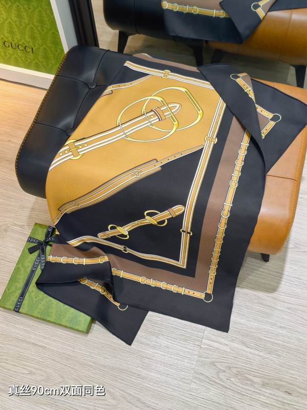 Gucci silk Scarf 90X90cm E20 (25)