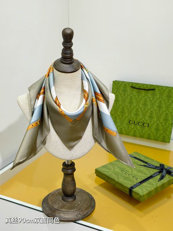 Gucci silk Scarf 90X90cm E20 (30)