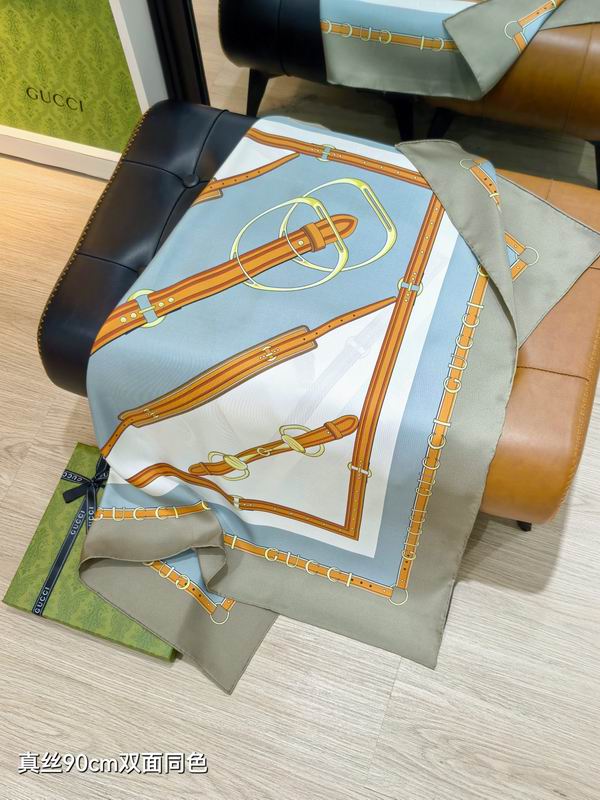Gucci silk Scarf 90X90cm E20 (34)