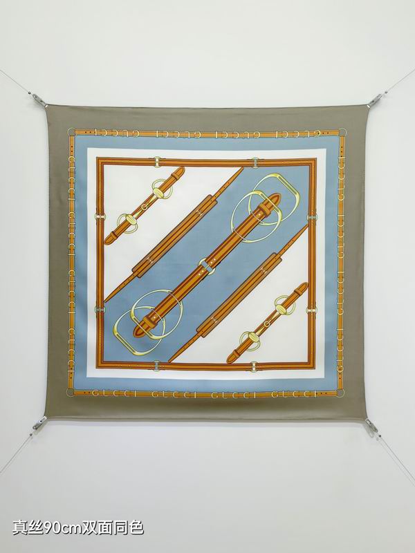 Gucci silk Scarf 90X90cm E20 (36)