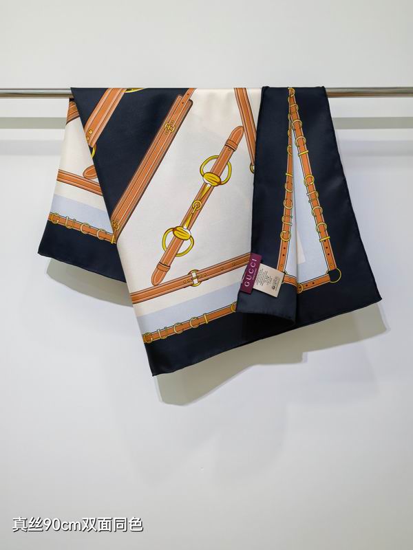 Gucci silk Scarf 90X90cm E20 (4)