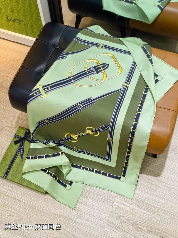 Gucci silk Scarf 90X90cm E20 (43)