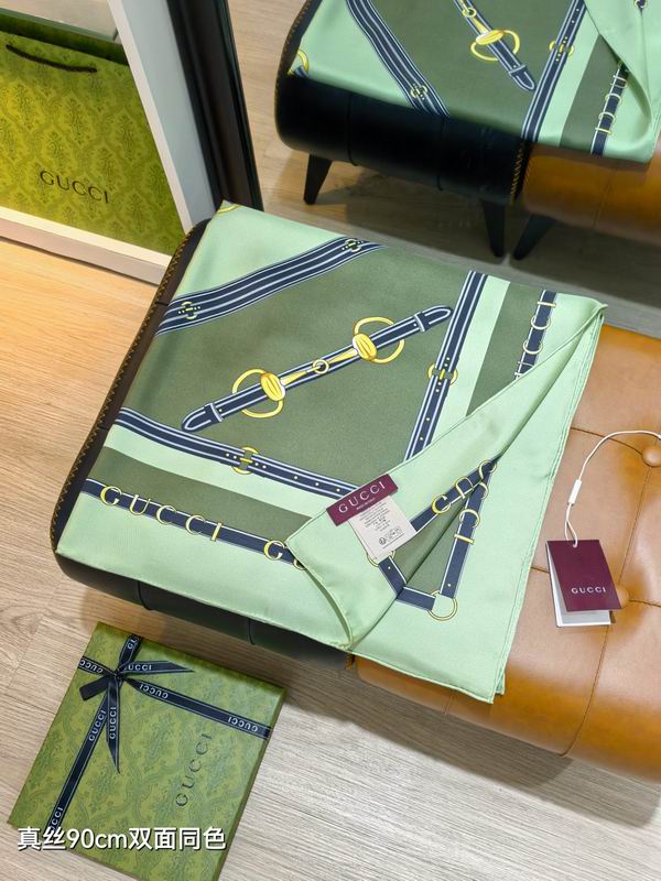 Gucci silk Scarf 90X90cm E20 (44)