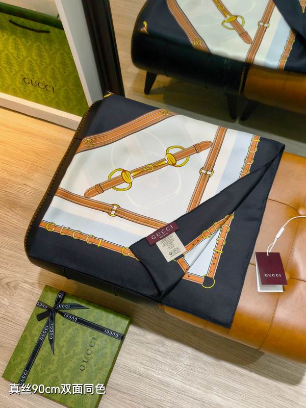 Gucci silk Scarf 90X90cm E20 (8)