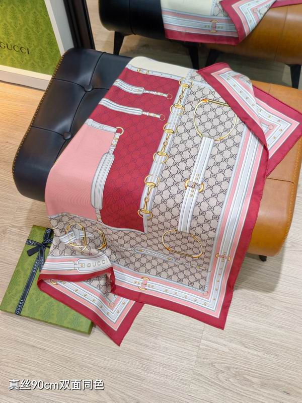 Gucci silk Scarf 90X90cm E21 (14)