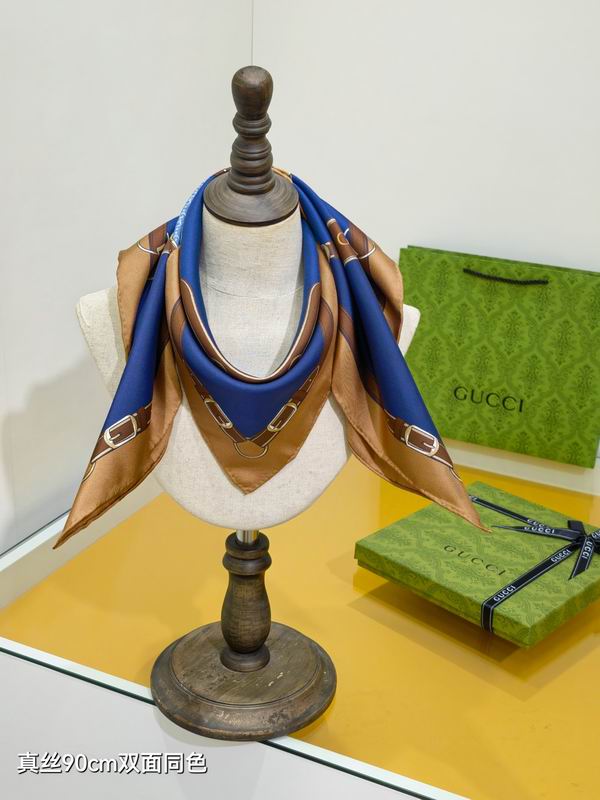 Gucci silk Scarf 90X90cm E28 (12)
