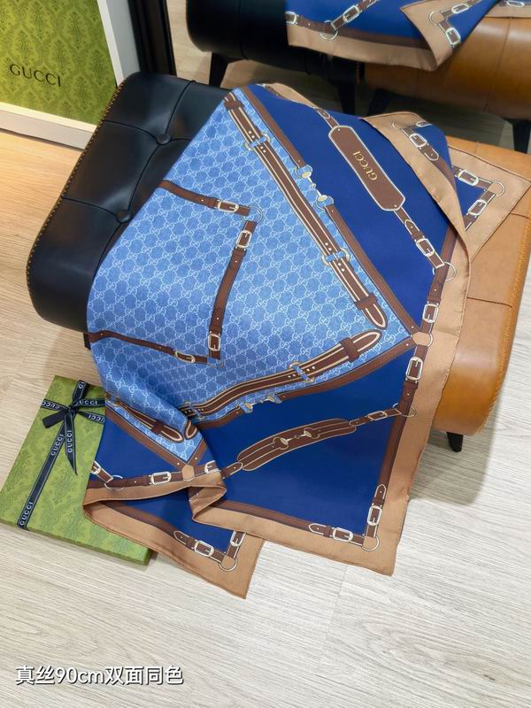 Gucci silk Scarf 90X90cm E28 (16)