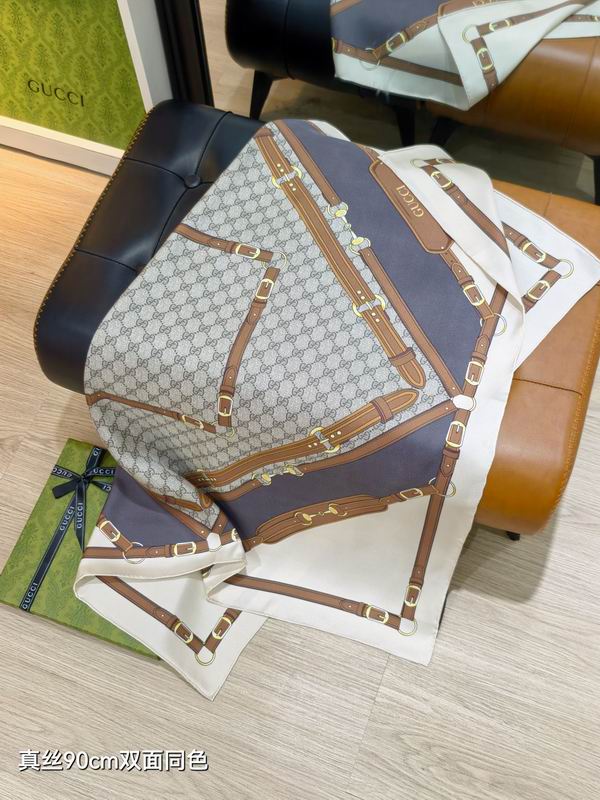 Gucci silk Scarf 90X90cm E28 (25)