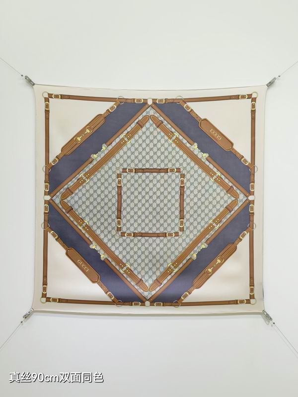 Gucci silk Scarf 90X90cm E28 (27)
