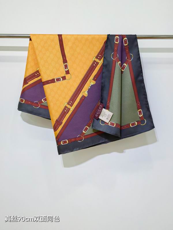 Gucci silk Scarf 90X90cm E28 (31)