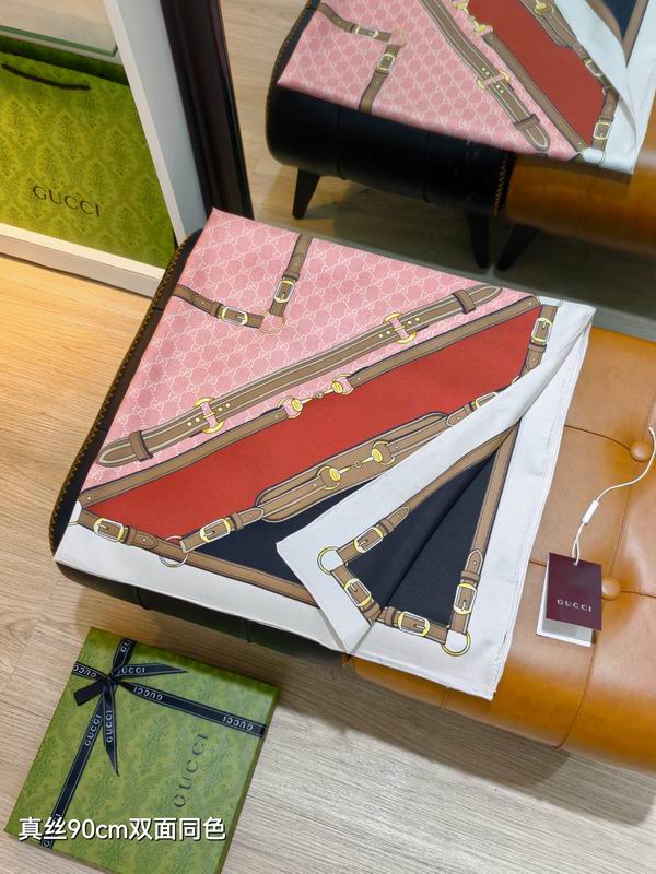 Gucci silk Scarf 90X90cm E28 (8)
