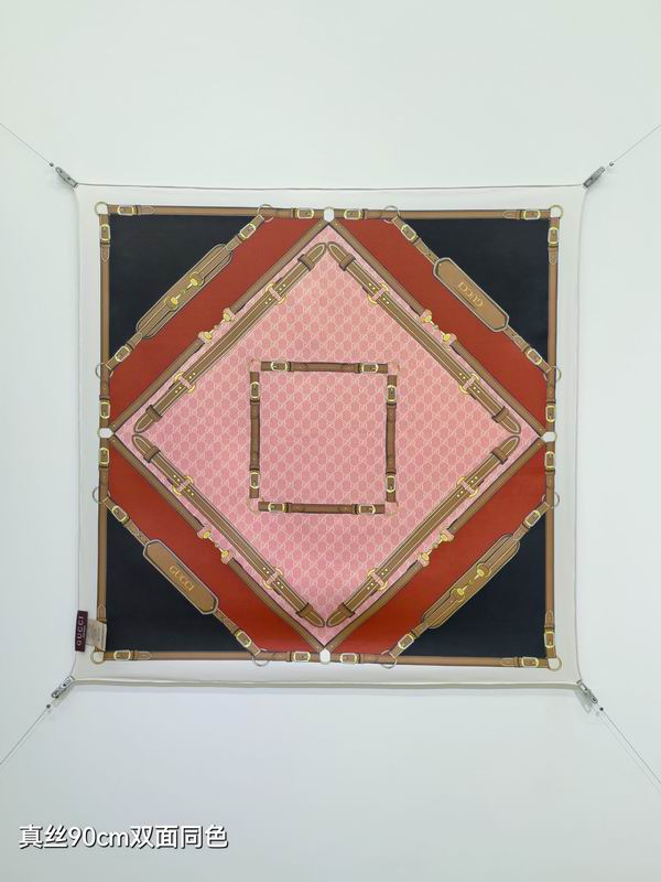 Gucci silk Scarf 90X90cm E28 (9)