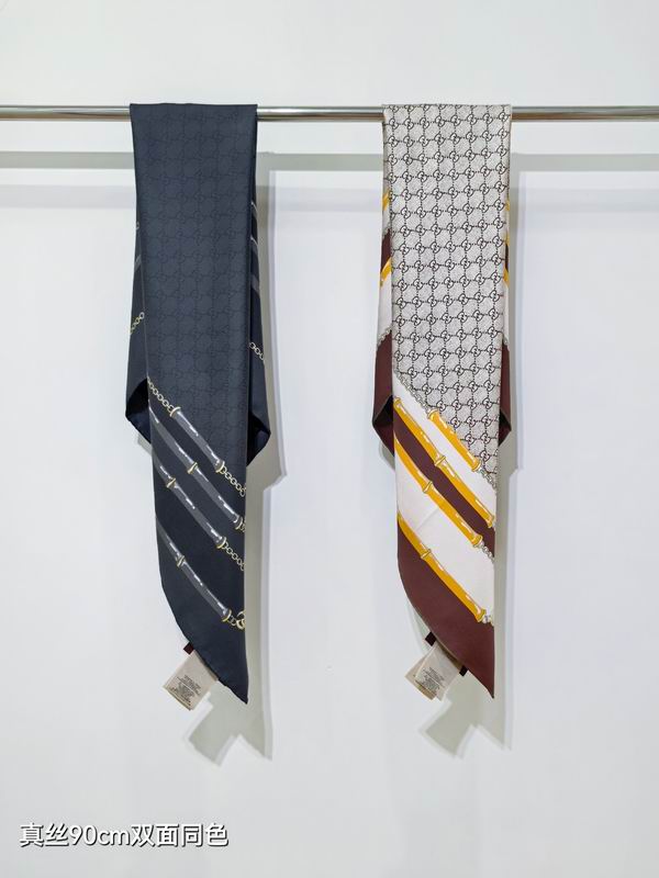 Gucci silk Scarf 90X90cm E31 (10)