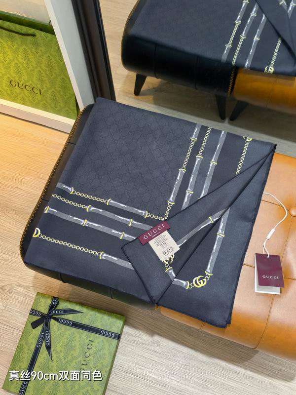 Gucci silk Scarf 90X90cm E31 (17)