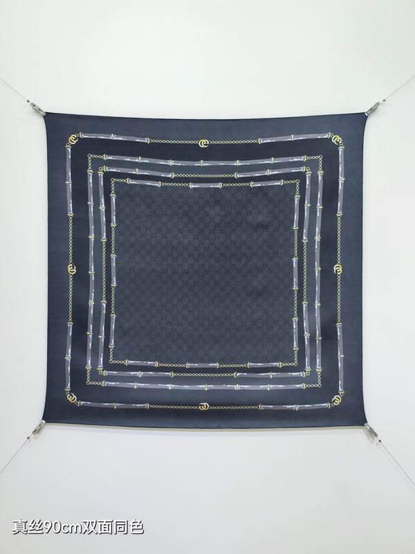 Gucci silk Scarf 90X90cm E31 (18)