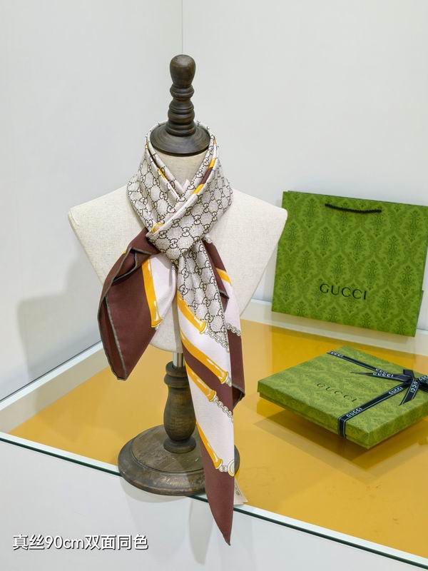 Gucci silk Scarf 90X90cm E31 (2)