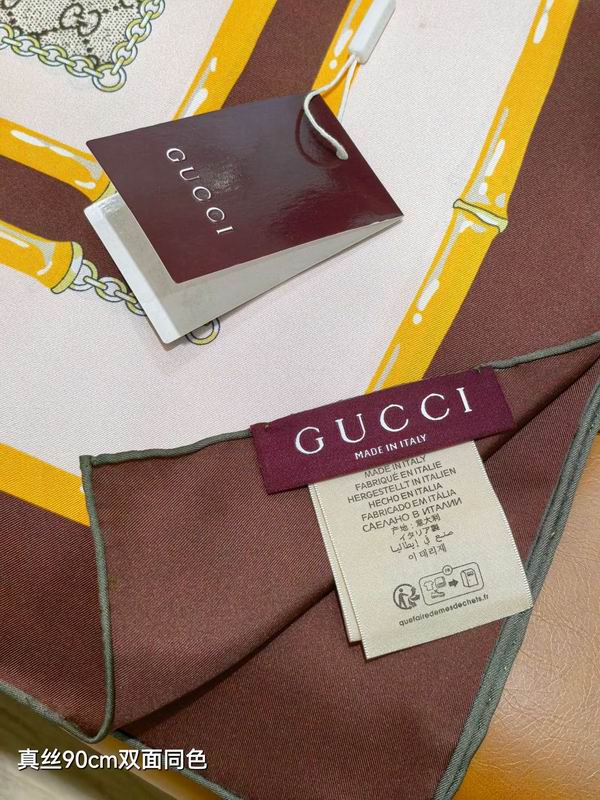 Gucci silk Scarf 90X90cm E31 (5)