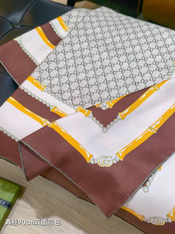Gucci silk Scarf 90X90cm E31 (6)