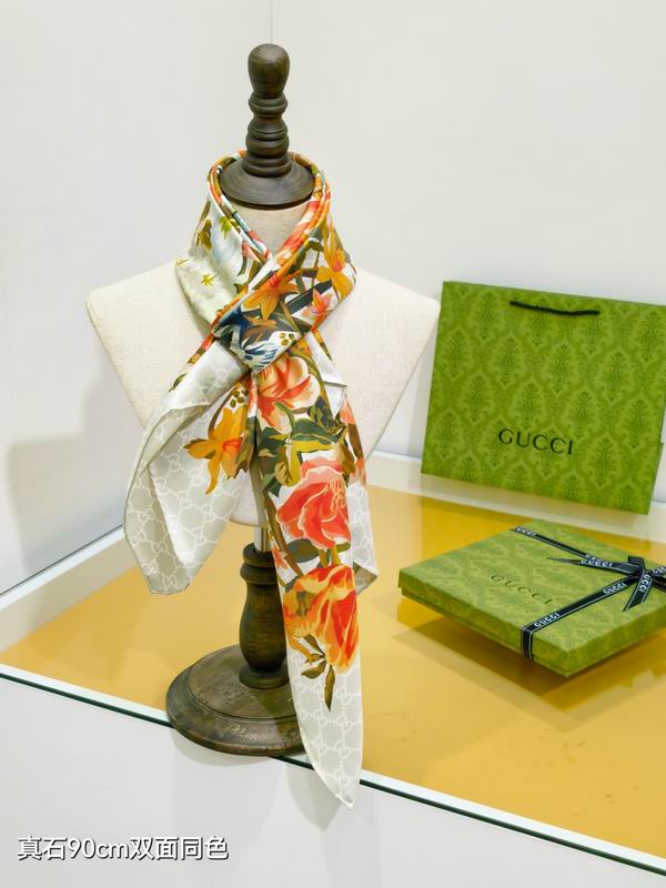 Gucci silk scarf 90X90cm E06 (1)