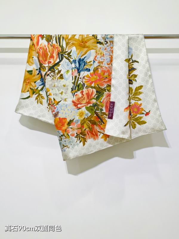 Gucci silk scarf 90X90cm E06 (3)